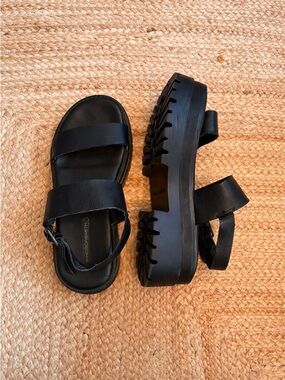 Windsor Smith black platform sandals (US 7)